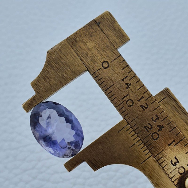 Iolite Naturale Taglio Ovale Sfaccettata Fatto a Mano Gemma Sciolta 15X11X7mm 6,70 Carati 1pz