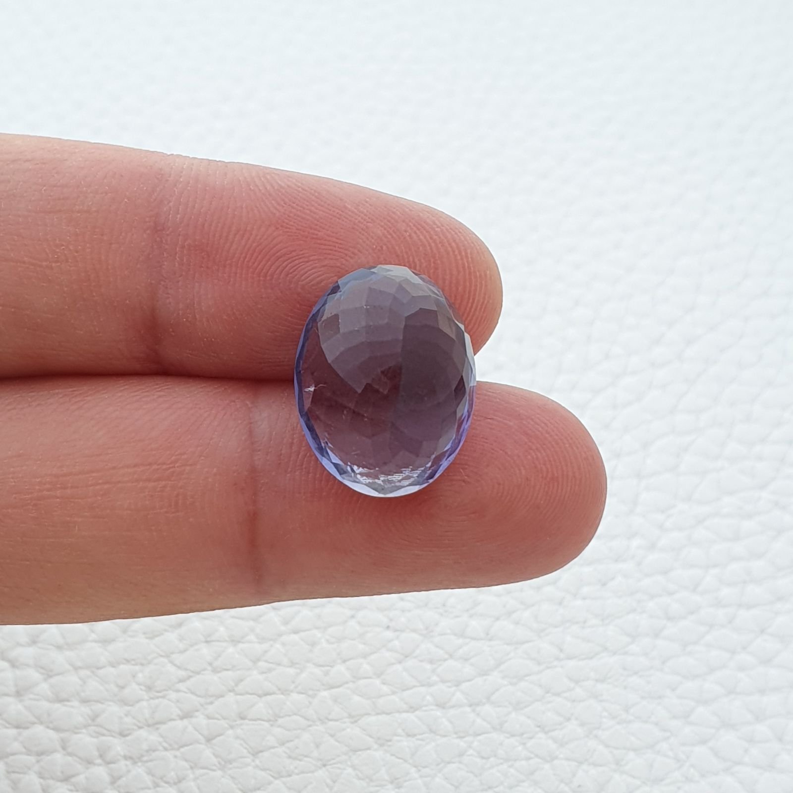 Iolite Naturale Taglio Ovale Sfaccettata Fatto a Mano Gemma Sciolta 17X14X9mm 13,50 Carati 1pz
