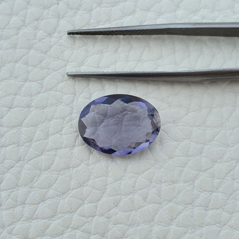 Iolite Naturale Taglio Ovale Sfaccettata Fatto a Mano Gemma Sciolta 15,50X11,40X4,50mm 5,05 Carati 1pz