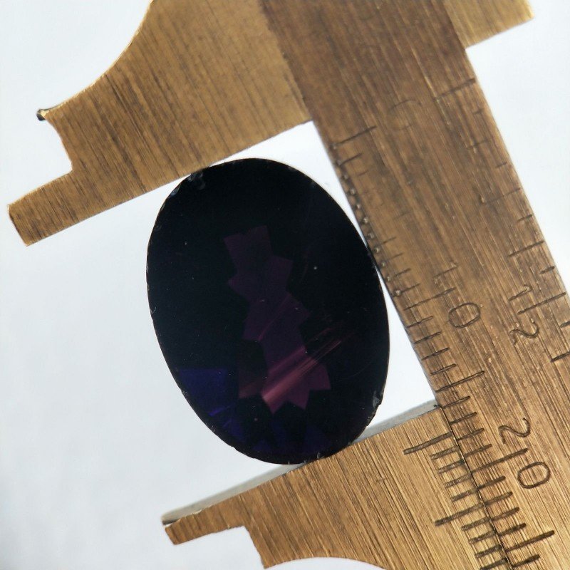 Ametista Viola Scuro Idrotermale Taglio Cupola Ovale Sfaccettata a Mano Gemma Sciolta 17X12X9-10mm 10,00+ Carati 1pz