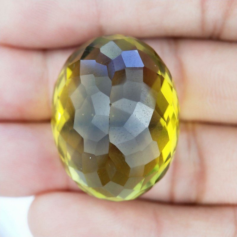 Topazio Limone Idrotermale Taglio Ovale Sfaccettata a Mano Gemma Sciolta 31X24X18mm 78,70 Carati 1pz