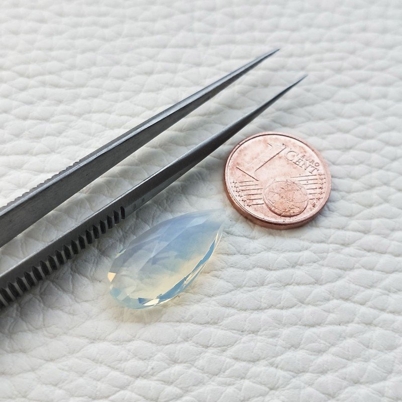 Opale Idrotermale Taglio Goccia Sfaccettata a Mano Gemma Sciolta 19X10X6mm 7,00 Carati 1pz