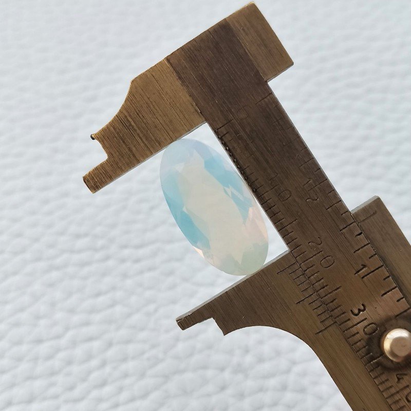 Opale Idrotermale Taglio Ovale Sfaccettata a Mano Gemma Sciolta 19X10X6mm 7,50 Carati 1pz