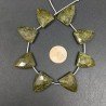 Serpentite Russa Naturale Perline Forma Punta Piatto Foro Laterale Sfaccettato A Mano