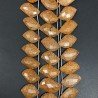 Diaspro Coquina Naturale Perline Forma Foglia Sfaccettata a Mano Piatto Foro Laterale