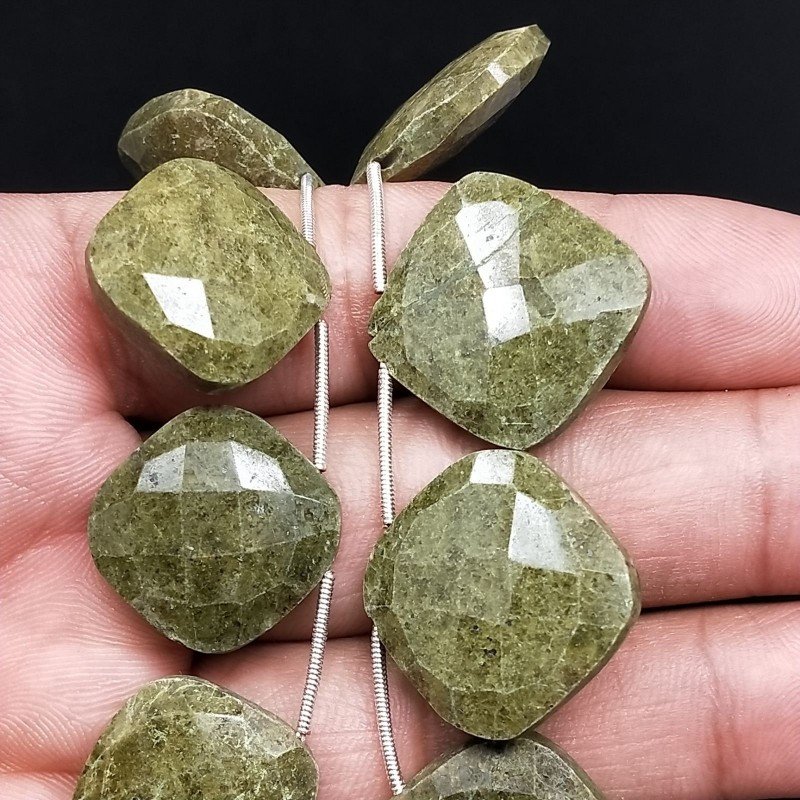 Serpentite Russa Naturale Perline Forma Cuscino Piatto Foro Laterale Sfaccettato A Mano