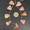 Rodonite Naturale Perline Forma Triangolo Piatto Foro Laterale Sfaccettato A Mano