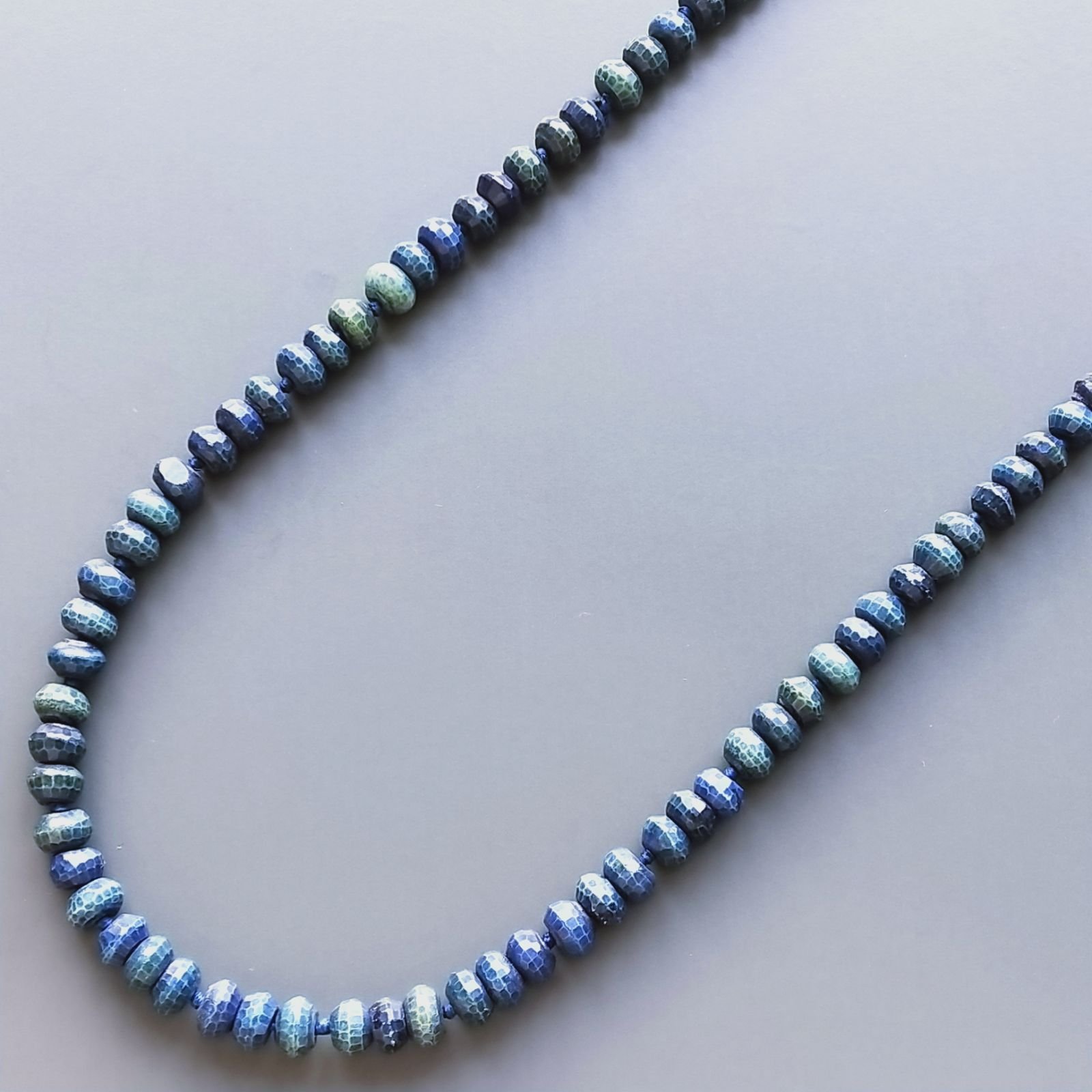 Collana Annodato di Agata Blu Tondo Sfaccetato 08mm