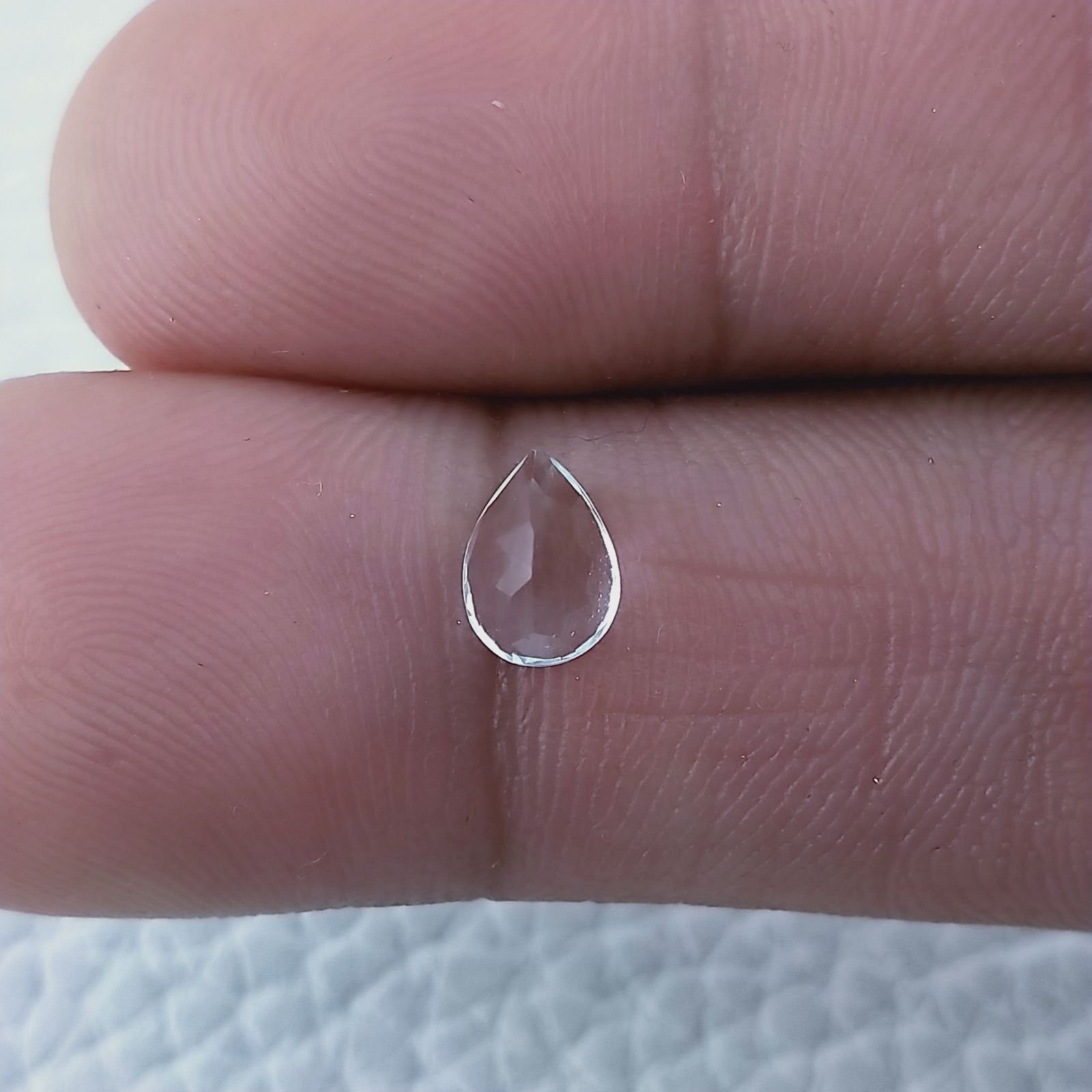 Acquamarina Naturale Taglio Goccia Sfaccettata Fatto a Mano Gemma Sciolta 7X5X3-4mm 0,60 Carati 1pz