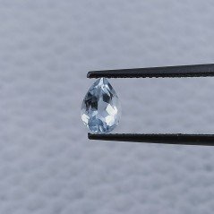 Gemma Sciolta di Acquamarina Naturale, Taglio Goccia Sfaccettato a Mano, 7x5x3-4 mm, 0,60 ct