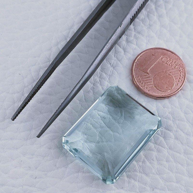 Acquamarina Idrotermale Taglio Smeraldo Ottagono Sfaccettata a Mano Gemma Sciolta 23X18X9mm 31,80 Carati 1pz