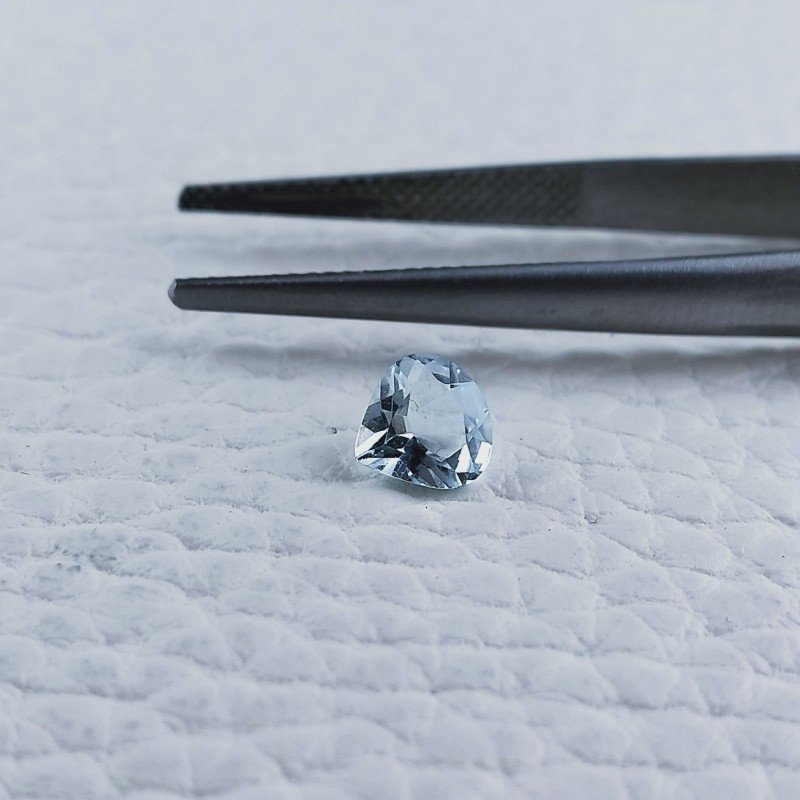 Acquamarina Naturale Taglio Cuore Sfaccettata Fatto a Mano Gemma Sciolta 6X6X3mm 0,65 Carati 1pz