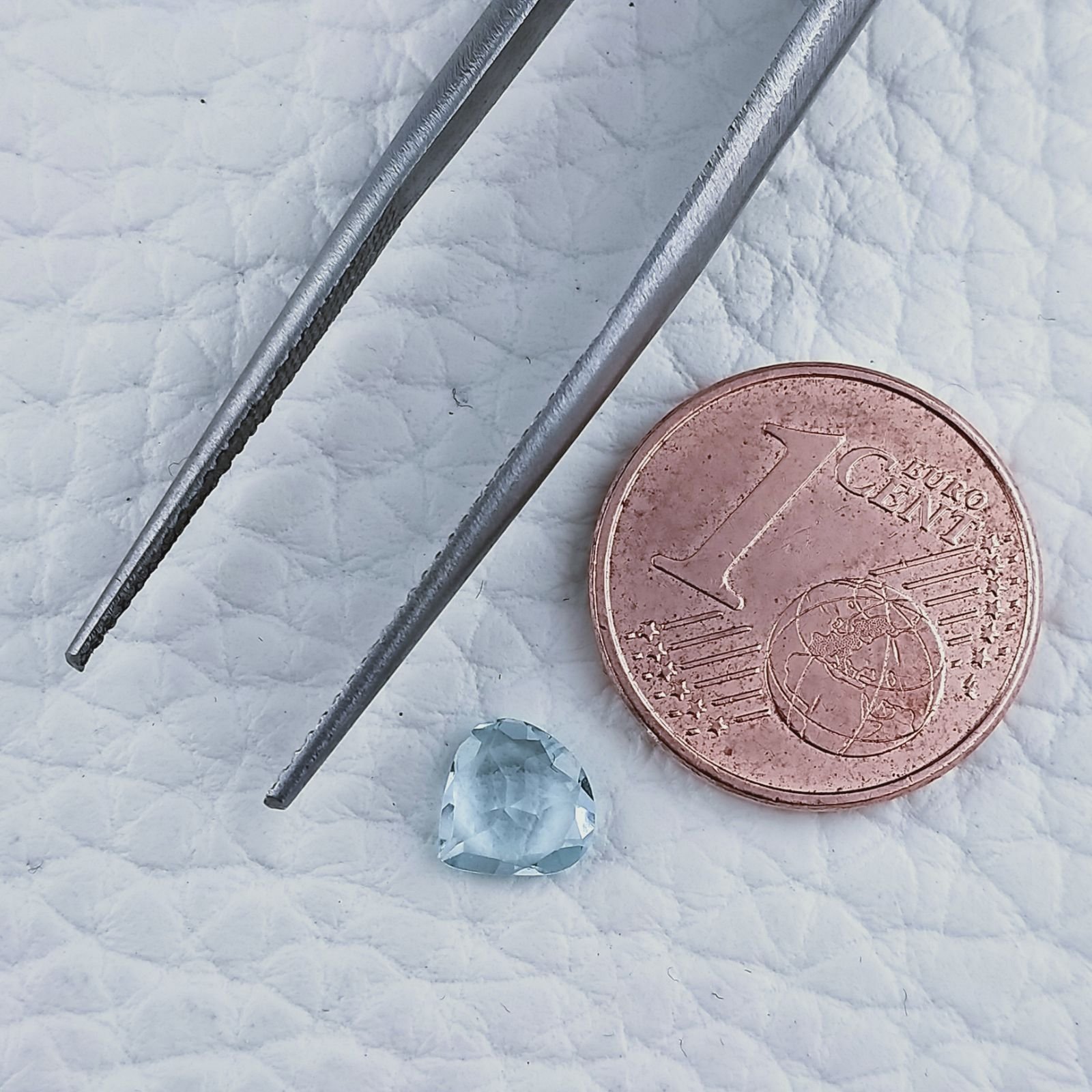 Acquamarina Naturale Taglio Cuore Sfaccettata Fatto a Mano Gemma Sciolta 6X6X3mm 0,65 Carati 1pz