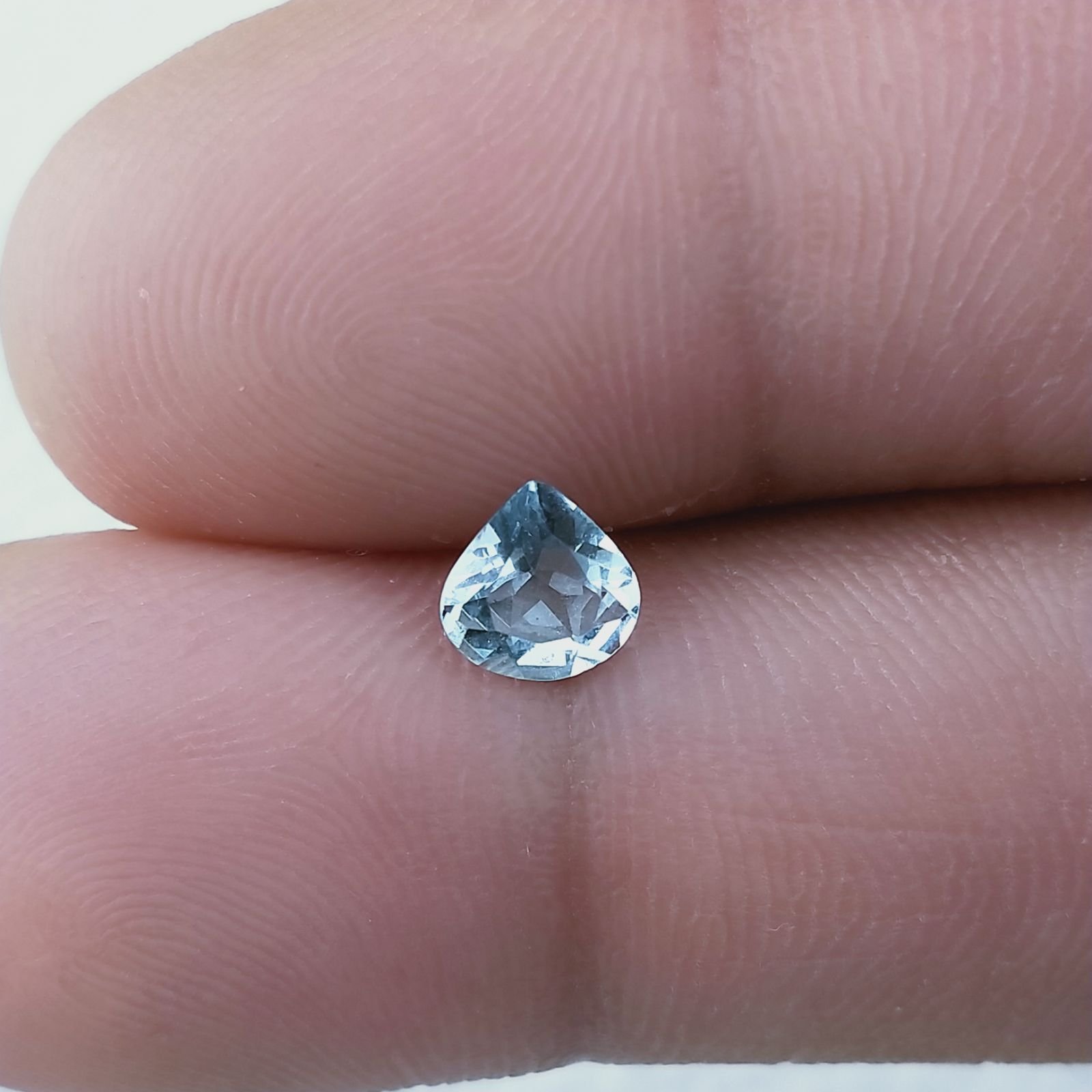 Acquamarina Naturale Taglio Cuore Sfaccettata Fatto a Mano Gemma Sciolta 6X6X3mm 0,65 Carati 1pz