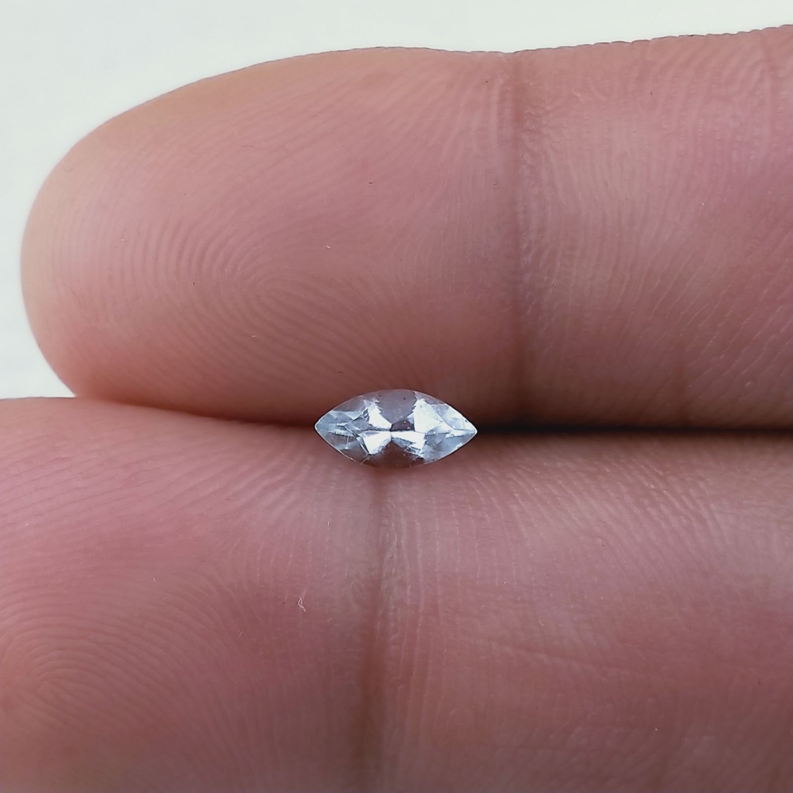 Acquamarina Naturale Taglio Marquise Sfaccettata Fatto a Mano Gemma Sciolta 7X3X2-3mm 0,30 Carati 1pz