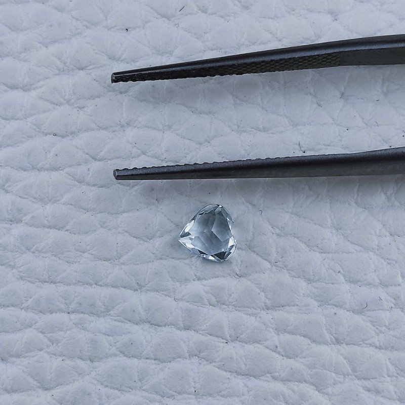 Acquamarina Naturale Taglio Cuore Sfaccettata Fatto a Mano Gemma Sciolta 5X5X3mm 0,30 Carati 1pz