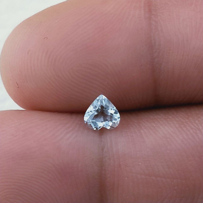 Acquamarina Naturale Taglio Cuore Sfaccettata Fatto a Mano Gemma Sciolta 5X5X3mm 0,30 Carati 1pz