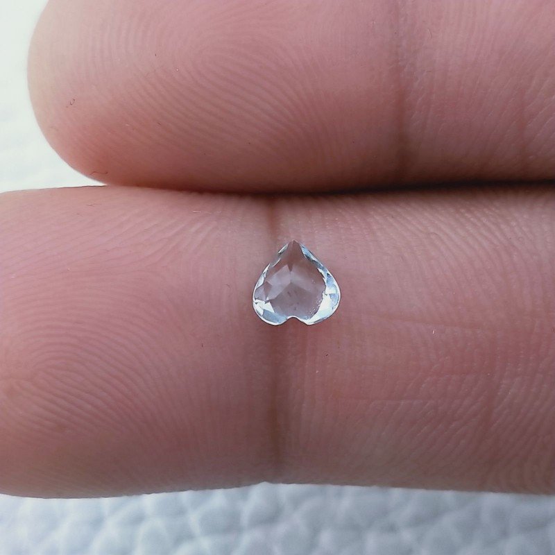 Acquamarina Naturale Taglio Cuore Sfaccettata Fatto a Mano Gemma Sciolta 5X5X3mm 0,30 Carati 1pz