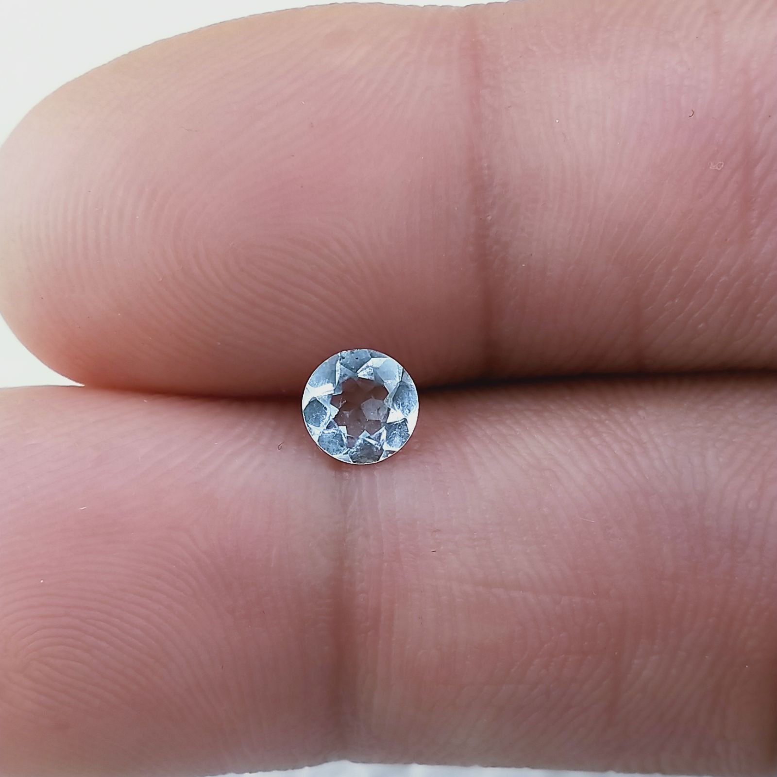 Acquamarina Naturale Taglio Tondo Sfaccettata Fatto a Mano Gemma Sciolta 5X2mm 0,35 Carati 1pz