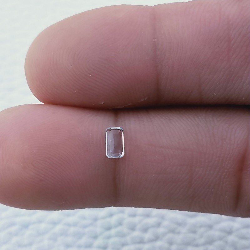 Acquamarina Naturale Taglio Smeraldo Ottagono Sfaccettata Fatto a Mano Gemma Sciolta 5X3X2-3mm 0,30 Carati 1pz