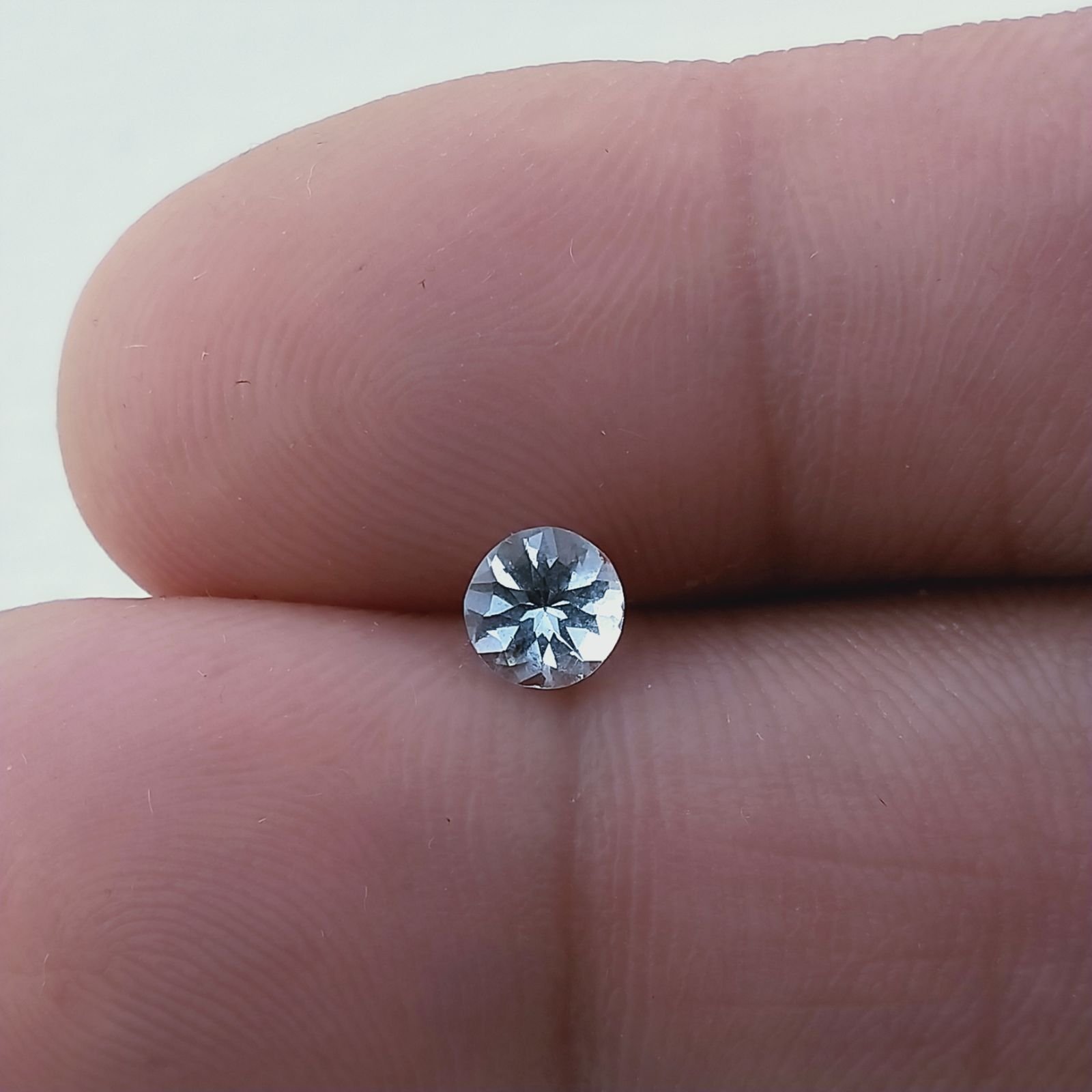 Acquamarina Naturale Taglio Tondo Sfaccettata Fatto a Mano Gemma Sciolta 4X2mm 0,30 Carati 1pz