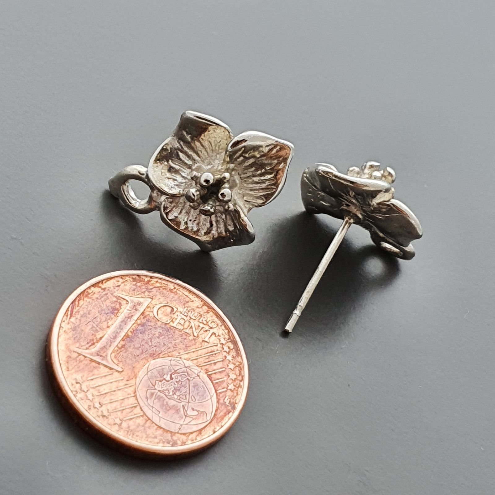 Base Per Orecchini In Ottone A Perno Con Fiore 12mm-Argentato 1 paio