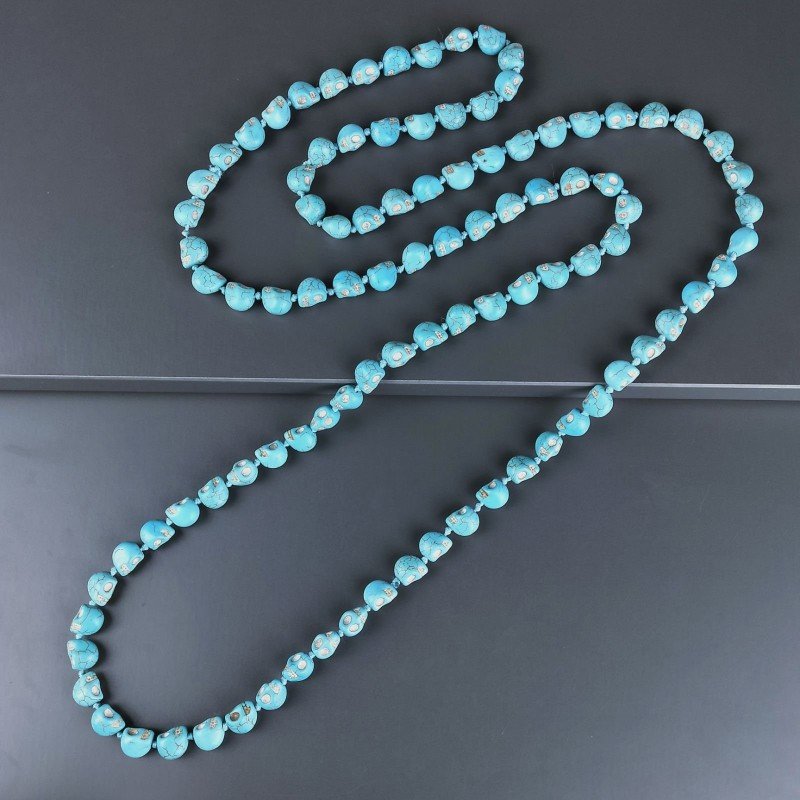 Collana Annodato di Pasta di Turchese Forma Teschio Liscio Fantasia Foro Passante