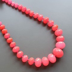 Collana girocollo giada fucsia rondelle sfac graduazione 8-20 mm annodato