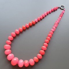 Collana girocollo giada fucsia rondelle sfac graduazione 8-20 mm annodato
