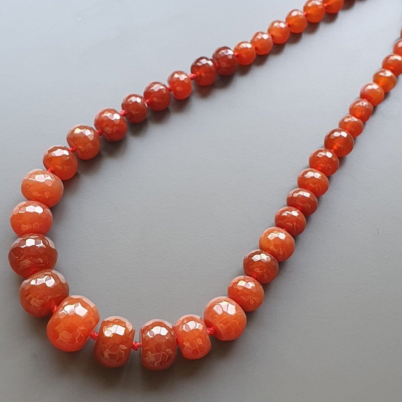 Collana girocollo corniola rondelle sfac graduazione 10-20 mm annodato Collana girocollo corniola rondelle sfac graduazione 10-20 mm annodato
