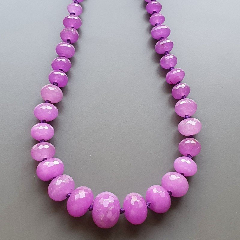 Collana girocollo giada lavanda rondelle sfac graduazione 8-20 mm annodato Collana girocollo giada lavanda rondelle sfac graduazione 8-20 mm annodato