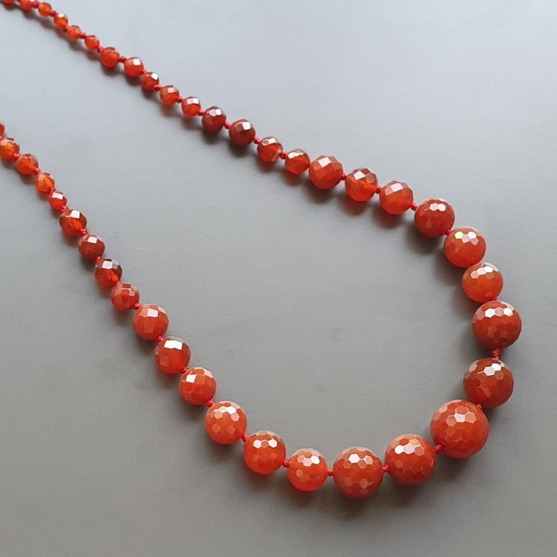 Collana girocollo corniola sferico sfac graduazione 4-15 mm annodato Collana girocollo corniola sferico sfac graduazione 4-15 mm annodato