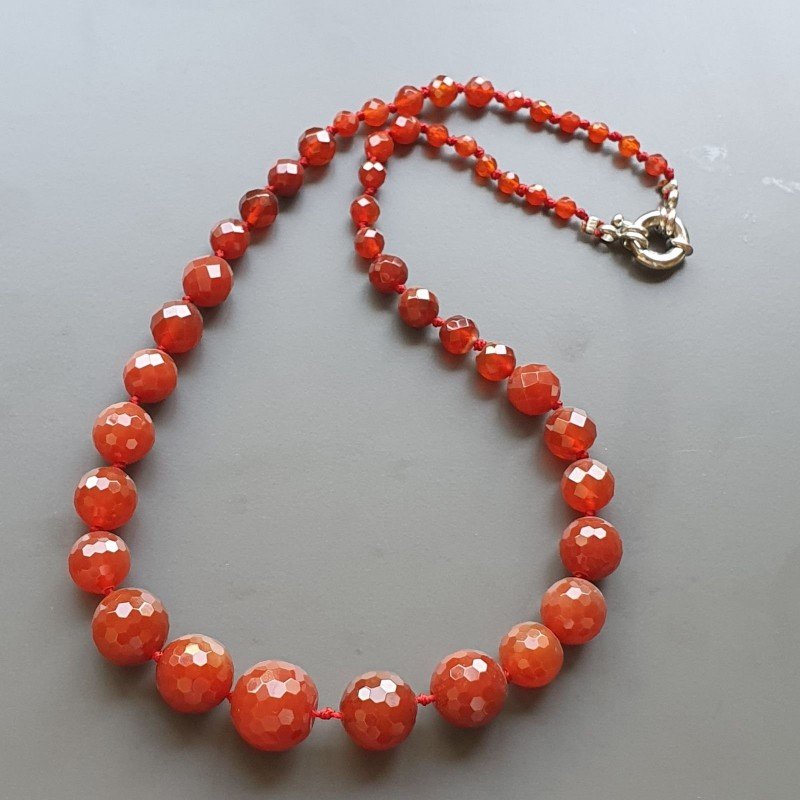 Collana girocollo corniola sferico sfac graduazione 4-15 mm annodato Collana girocollo corniola sferico sfac graduazione 4-15 mm annodato