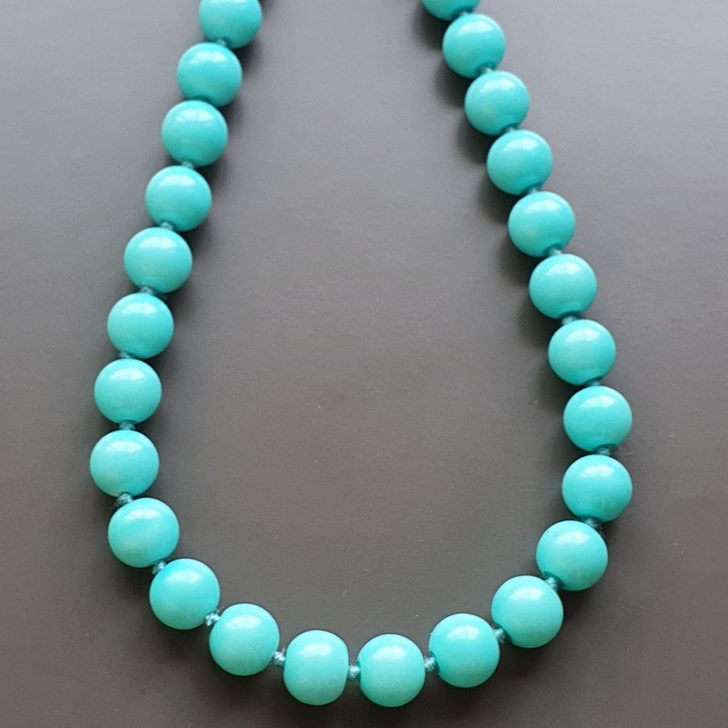 Collana girocollo resina turchese tondo liscio 12 mm annodato Collana girocollo resina turchese tondo liscio 12 mm annodato