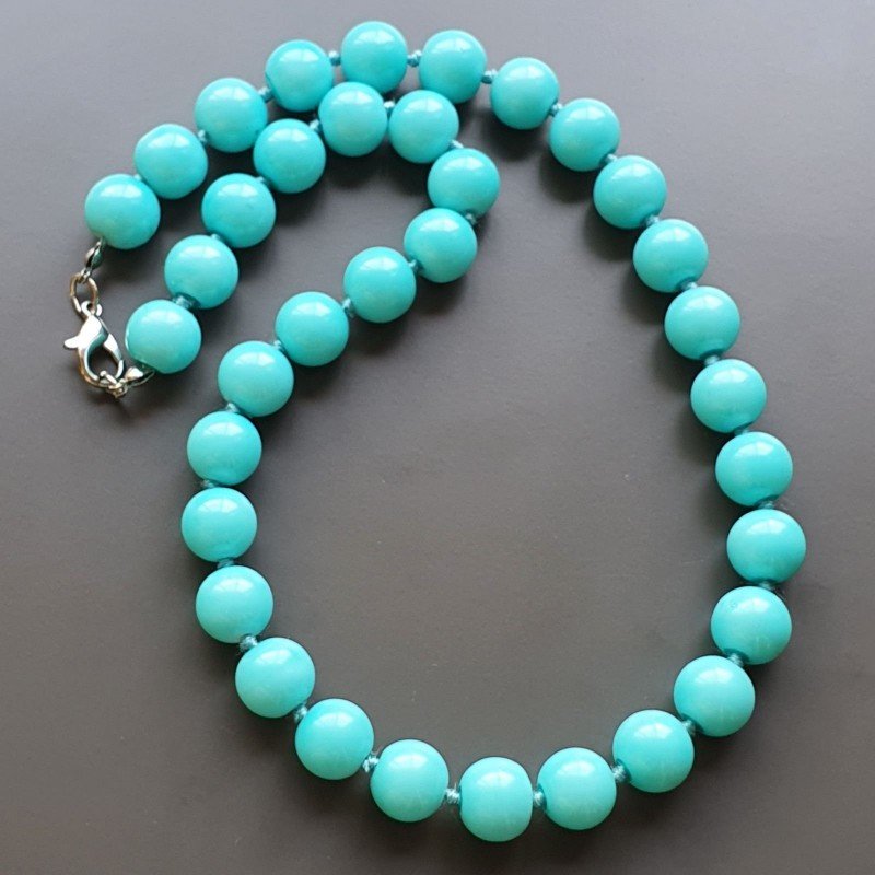 Collana girocollo resina turchese tondo liscio 12 mm annodato Collana girocollo resina turchese tondo liscio 12 mm annodato