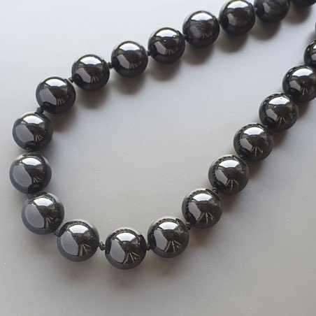 Collana girocollo resina nera tondo liscio 18 mm annodato