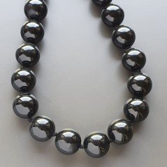 Collana girocollo resina nera tondo liscio 18 mm annodato Collana girocollo resina nera tondo liscio 18 mm annodato