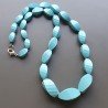 Collana girocollo pasta di turchese (A) rettangolare twist sfac graduazione 8-15x16-26 mm annodato