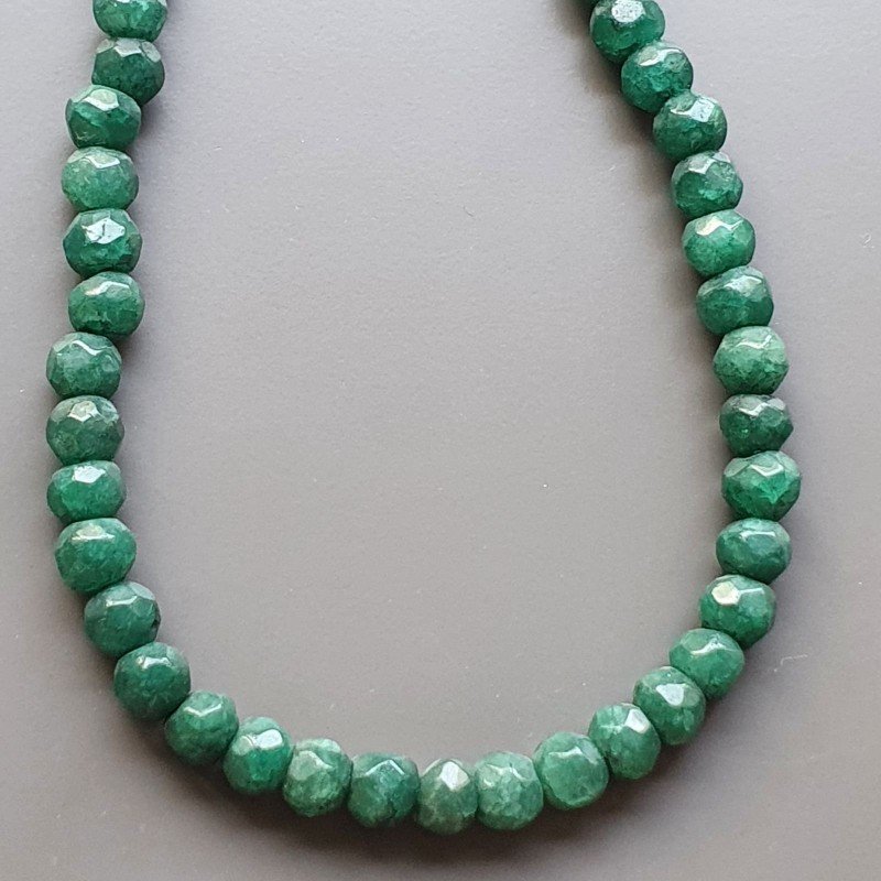 Collana girocollo radice di smeraldo rondelle sfac tinto