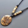 Collana girocollo di corda con osso lavorato