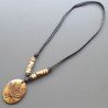 Collana girocollo di corda con osso lavorato