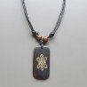 Collana girocollo di corda con legno disegnato