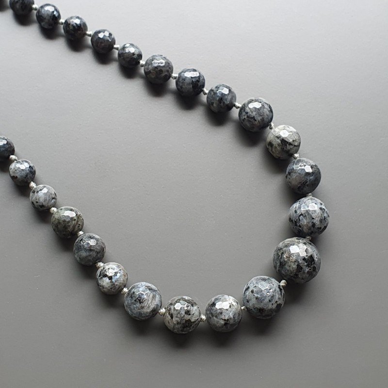 Collana girocollo labradorite sferico sfac graduazione 7-17 mm annodato