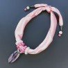 Collana foulard rosa con ciondolo di cristallo forme miste