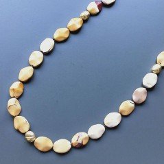 Collana mokaite ovale lavorata 15x20 mm con argento indiano dorato annodato