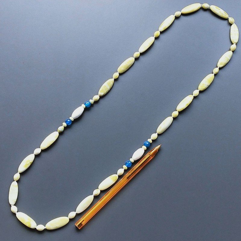 Collana giada limone ovale allungato liscio 10-11x28 mm e ovale 7mm annodato e pietre miste
