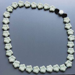 Collana pietra lavica verde 25mm con pietre mste annodato