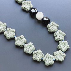 Collana pietra lavica verde 25mm con pietre mste annodato