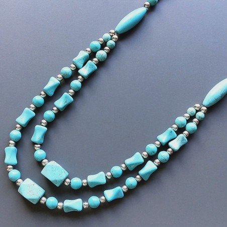 Collana pasta di turchese forme miste con sfere di ottone argentato