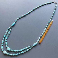 Collana pasta di turchese forme miste con sfere di ottone argentato